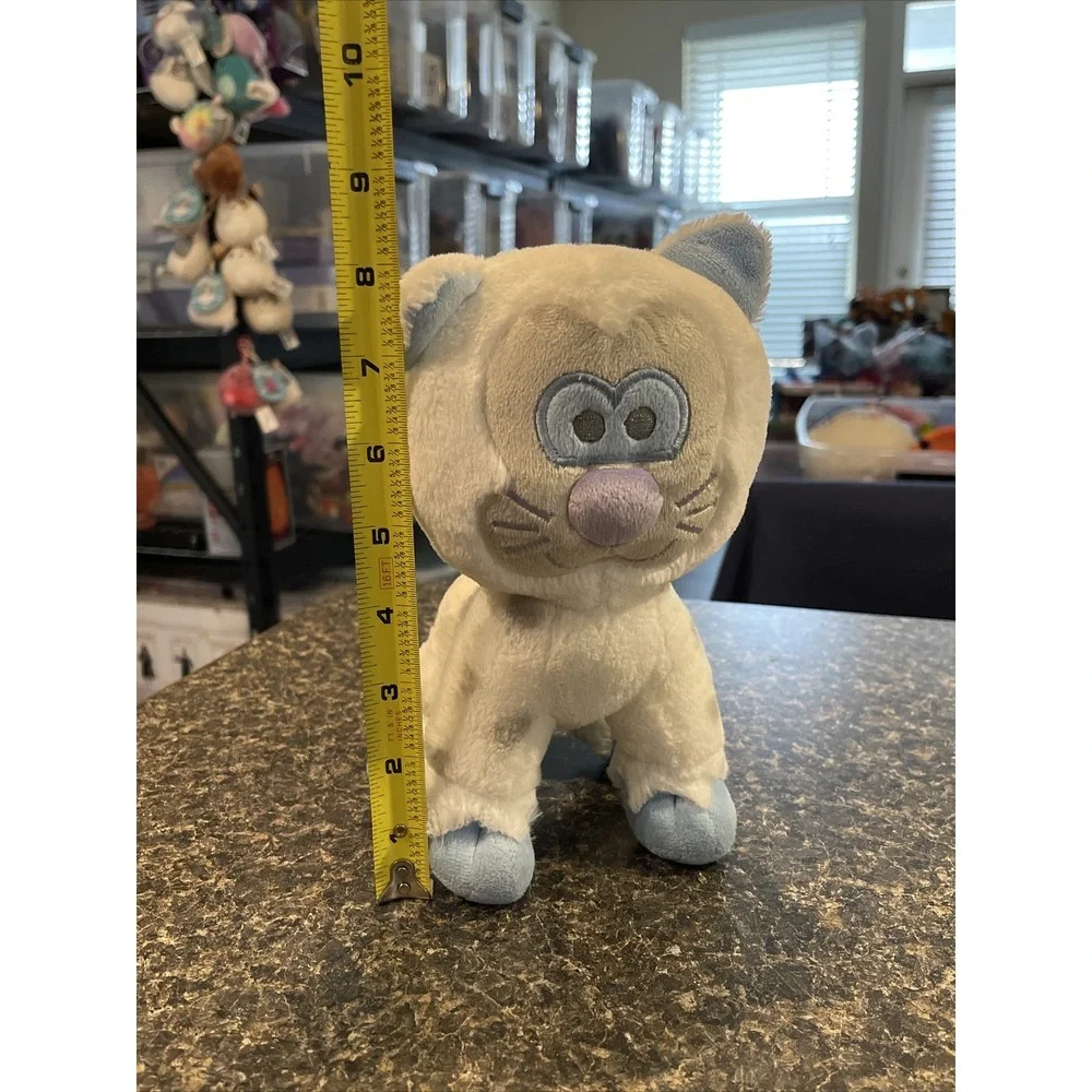 Disney Parks Expedition Everest‎ Yeti White Snow Leopard Cat Hidden Mickey Plush